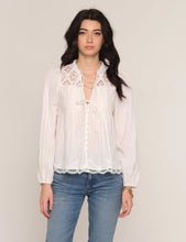 Load image into Gallery viewer, Ivory Peri Top